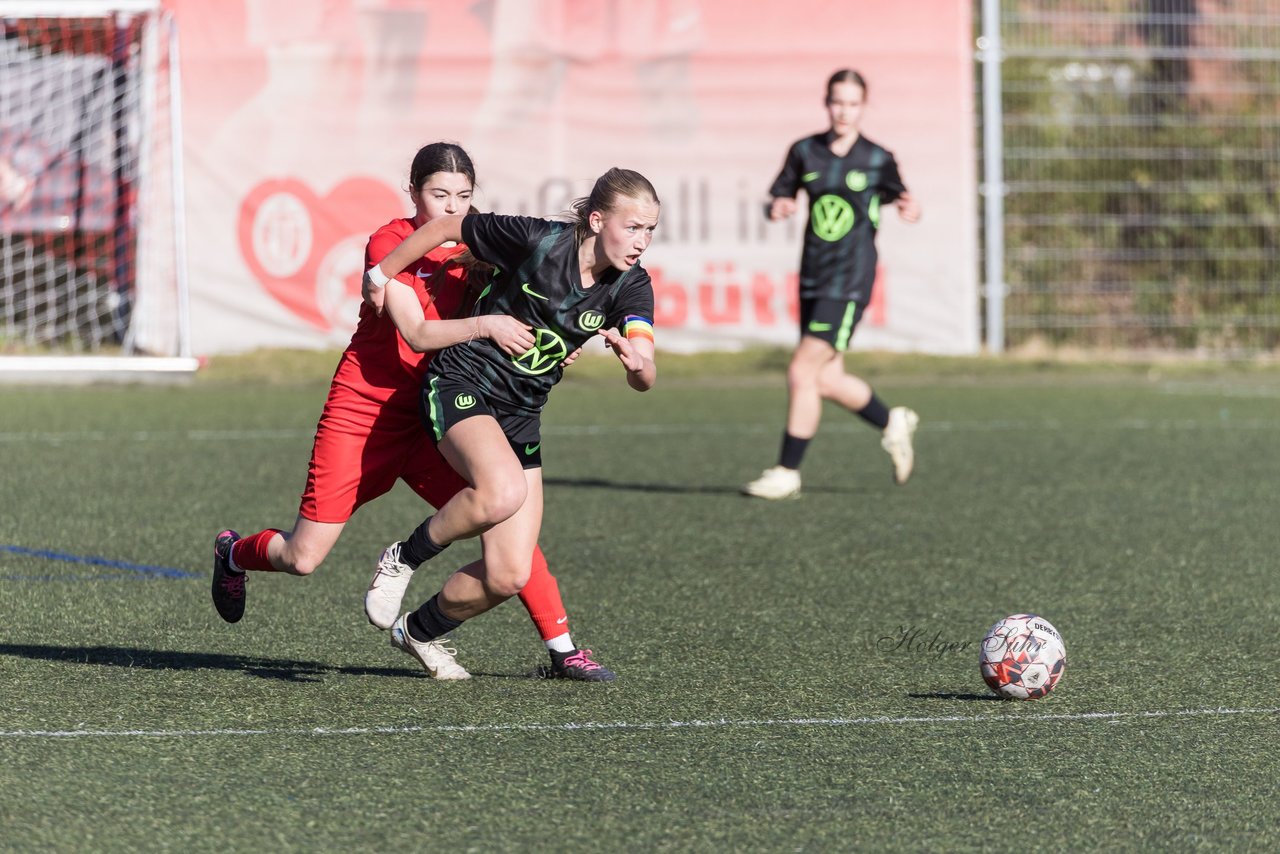 Bild 306 - wBJ Eimsbuettler TV - VfL Wolfsburg : Ergebnis: 1:3